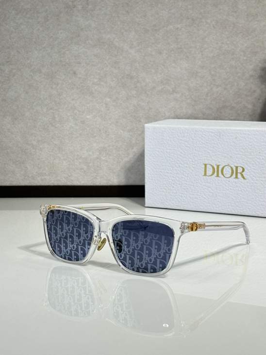Picture of Dior Sunglasses _SKUfw76300868fw